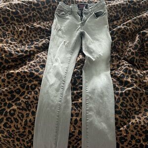 Bubblegum American flavour jeans in grey. Children girl size 9/10. 98% cotton.